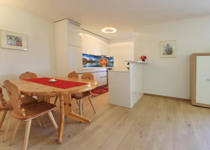 Apartament Skyline House Ferienapartments Sankt Moritz